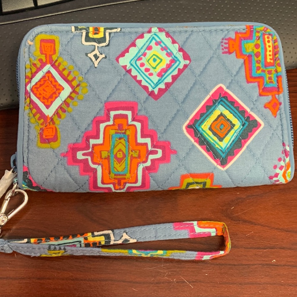 Vera Bradley RFID Grab & Go Wristlet NWT
